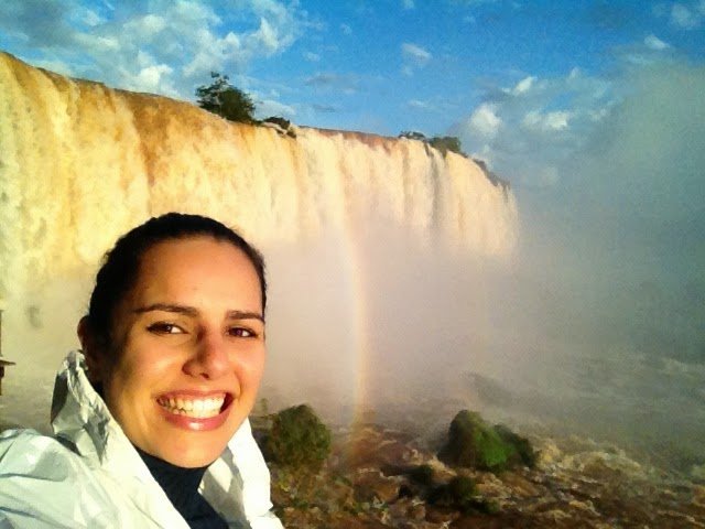 Em Foz do Iguaçu, num tour sozinha pela cidade para conhecer as Cataratas