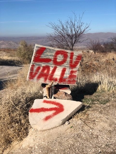 placa do "love valley"
