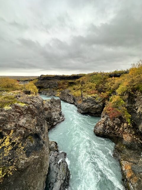 Barnafoss, Islândia